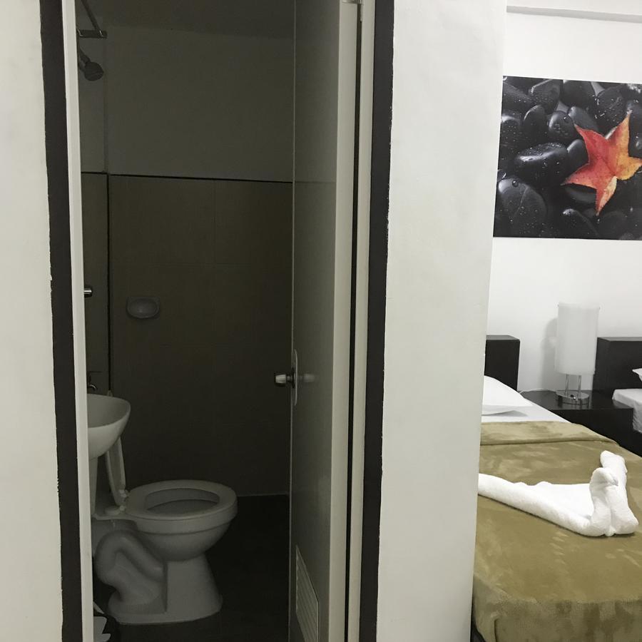 4C'S Tourist Lodge 푸에르토프린세사 외부 사진