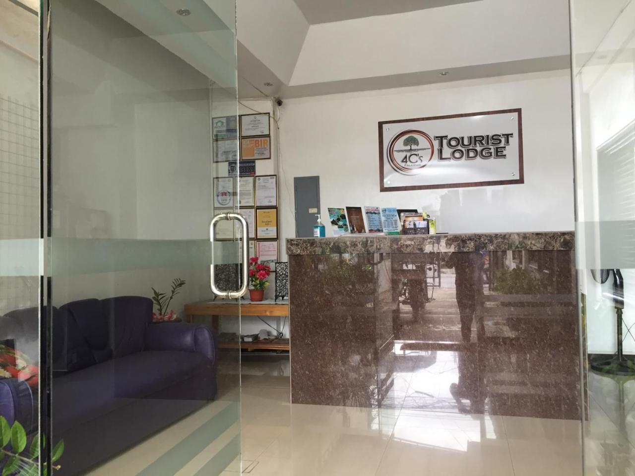 4C'S Tourist Lodge 푸에르토프린세사 외부 사진